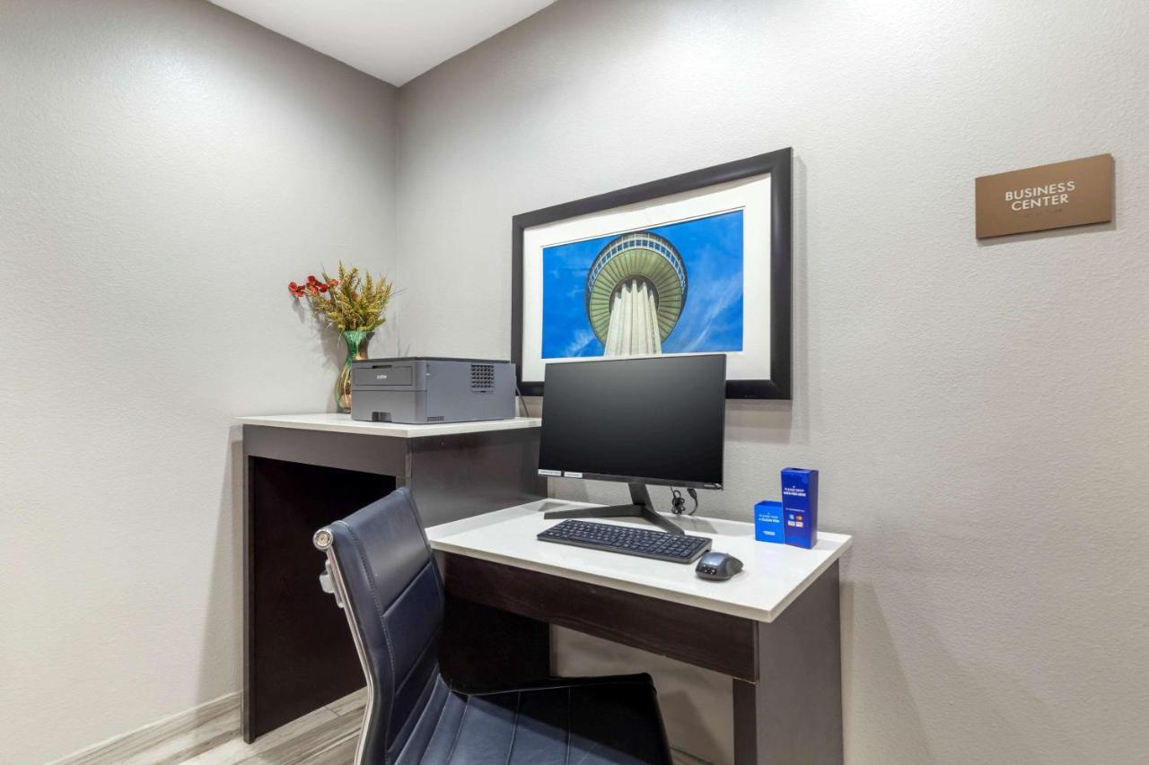 Comfort Inn & Suites Near Medical Center San Antonio Bagian luar foto